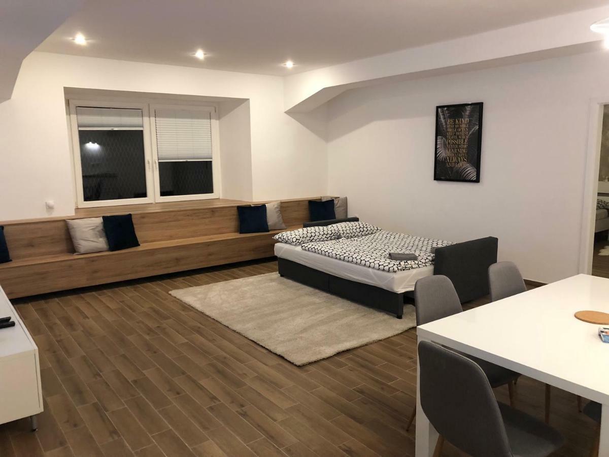 Jure Apartment In Ljubljana Bagian luar foto
